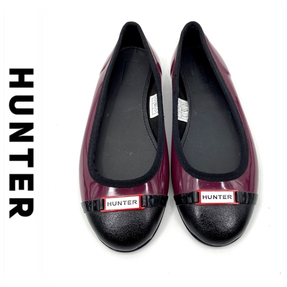 Hunter Shoes - 💕 Hunter Burgundy Black Flats